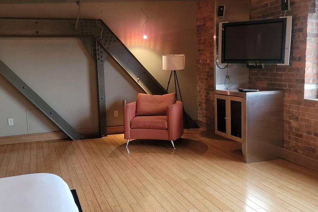 1600 Kcm Penthouse Apartment Cleveland Bagian luar foto