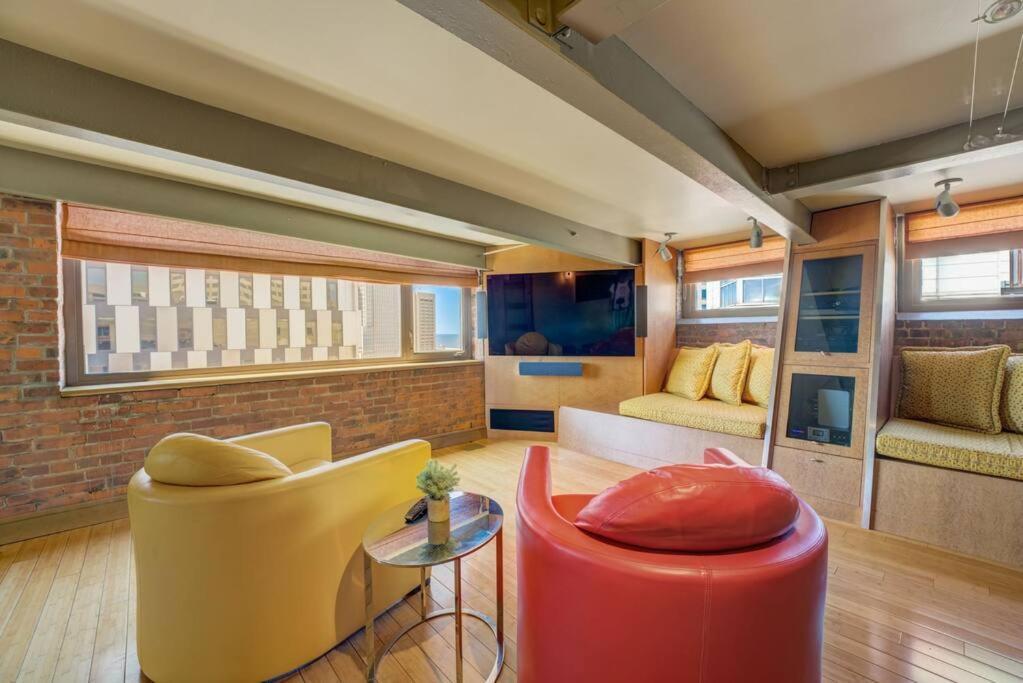 1600 Kcm Penthouse Apartment Cleveland Bagian luar foto