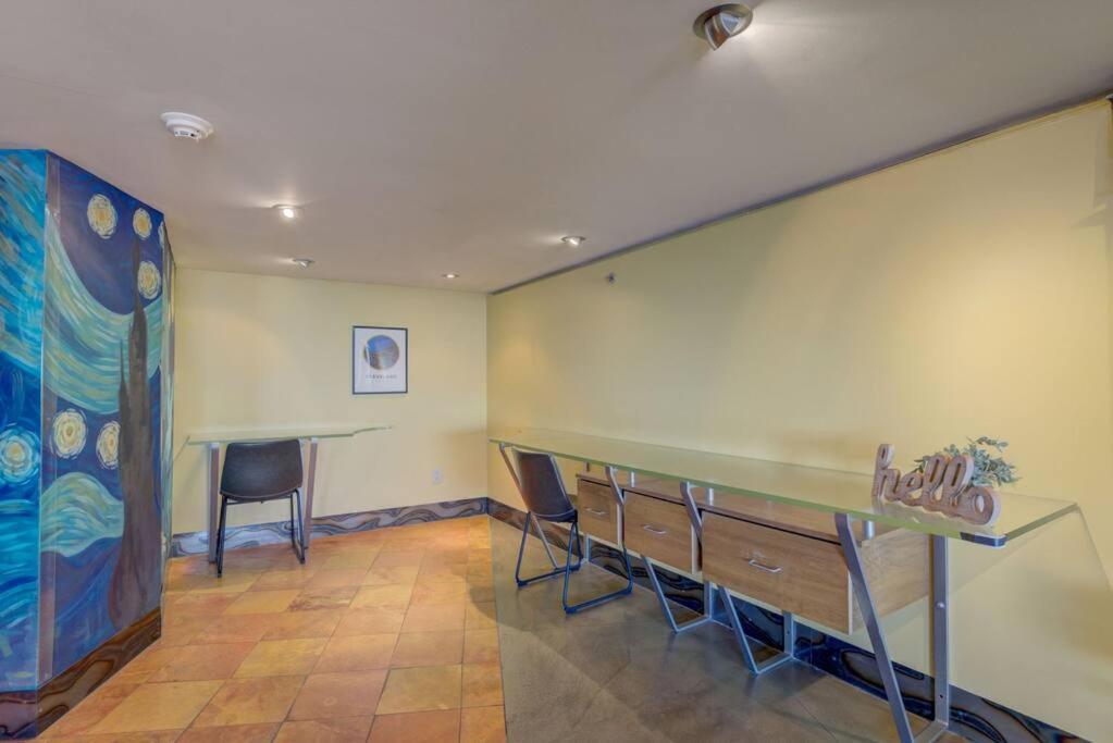 1600 Kcm Penthouse Apartment Cleveland Bagian luar foto