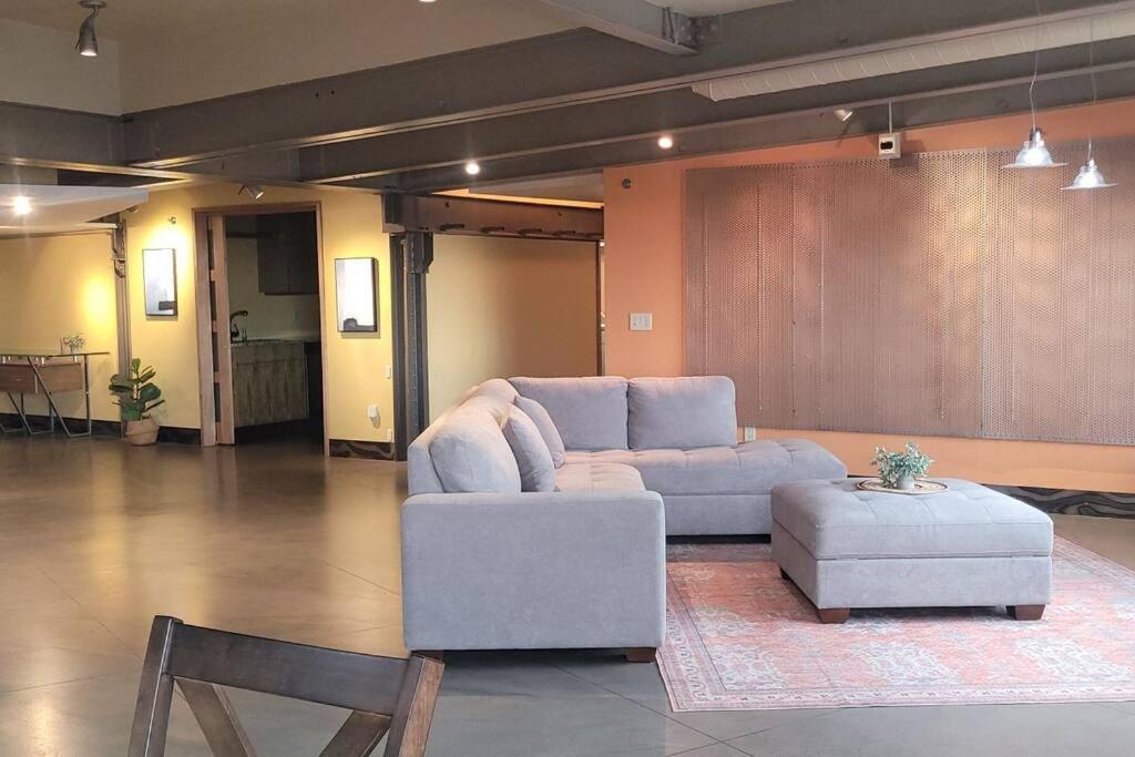 1600 Kcm Penthouse Apartment Cleveland Bagian luar foto
